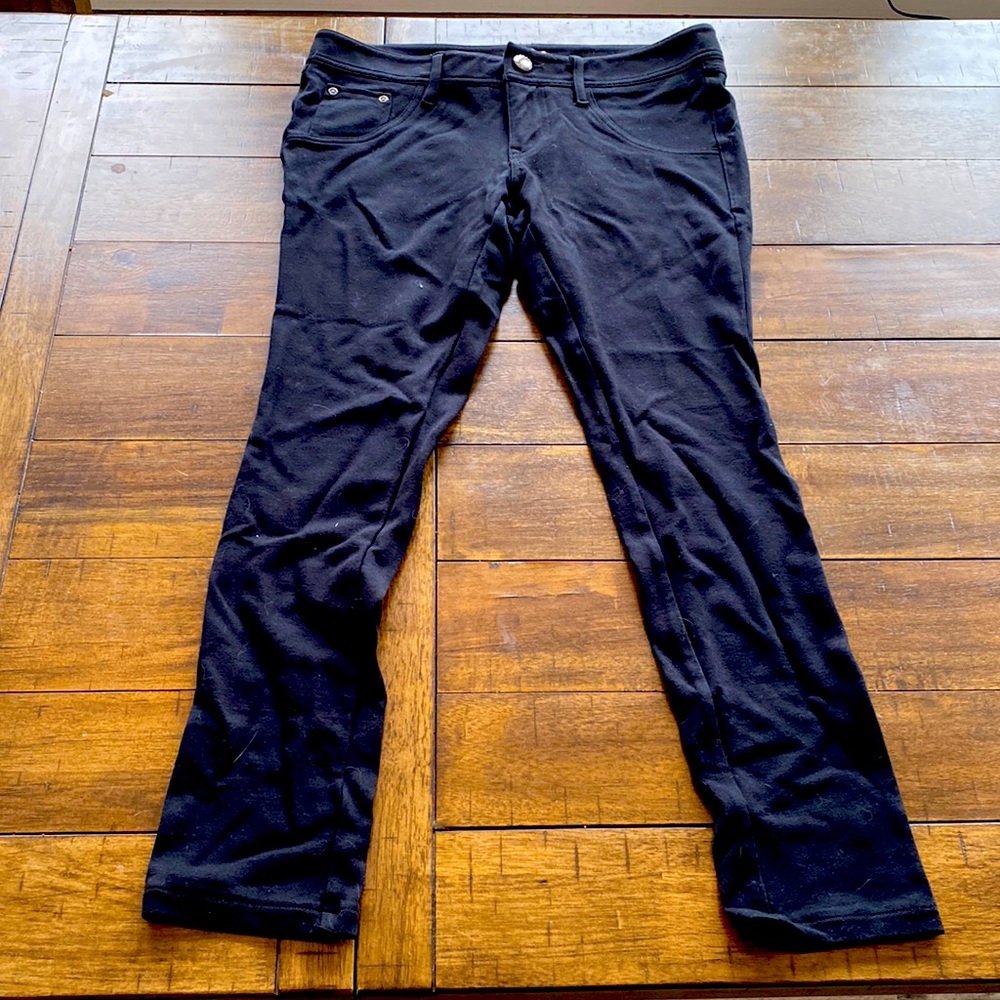 Black stretchy leggings that look like pants